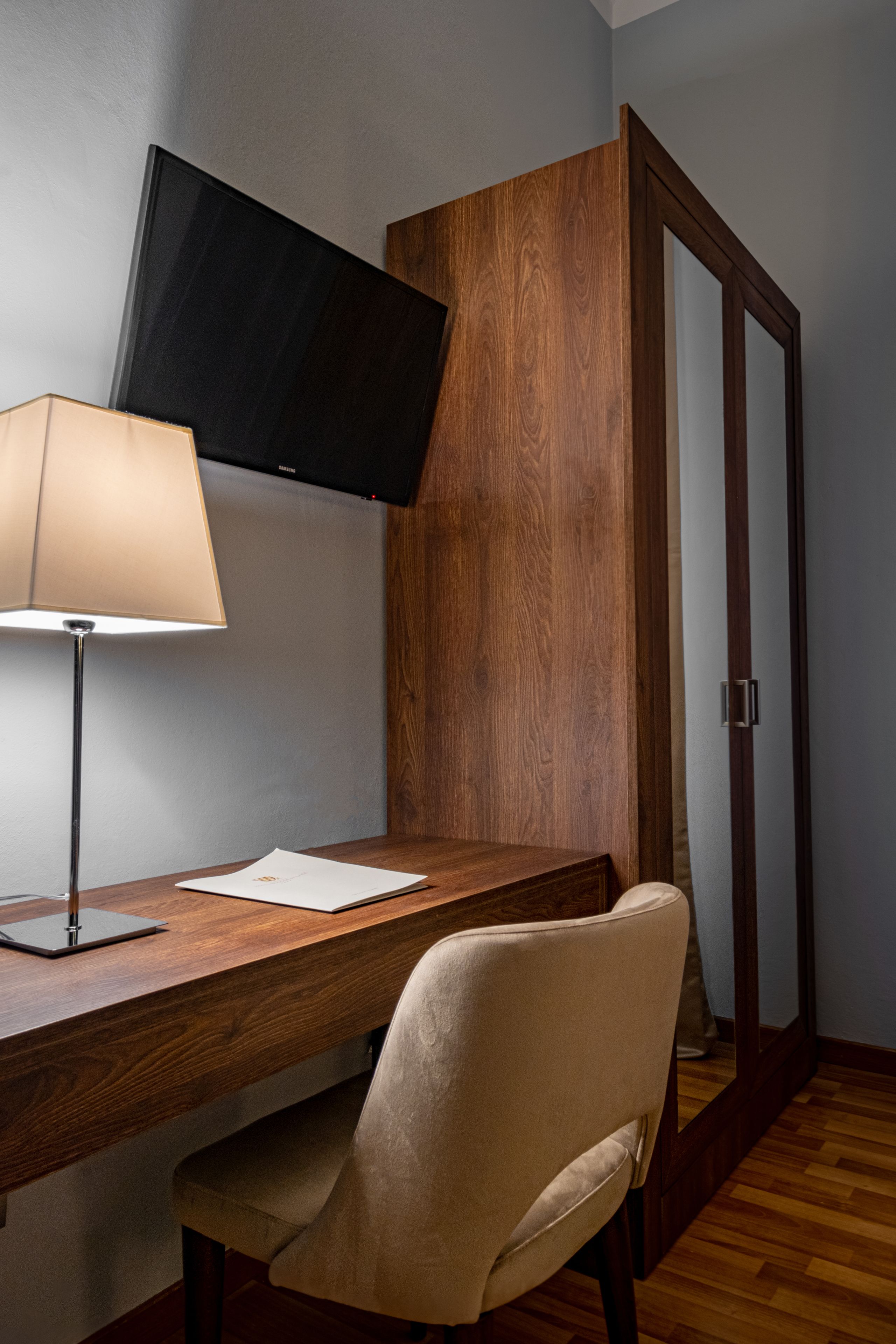 superior room | in-room safe, desk, free wifi