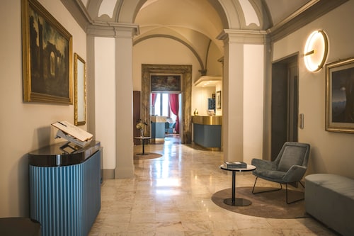 Hotel Bosone Palace
