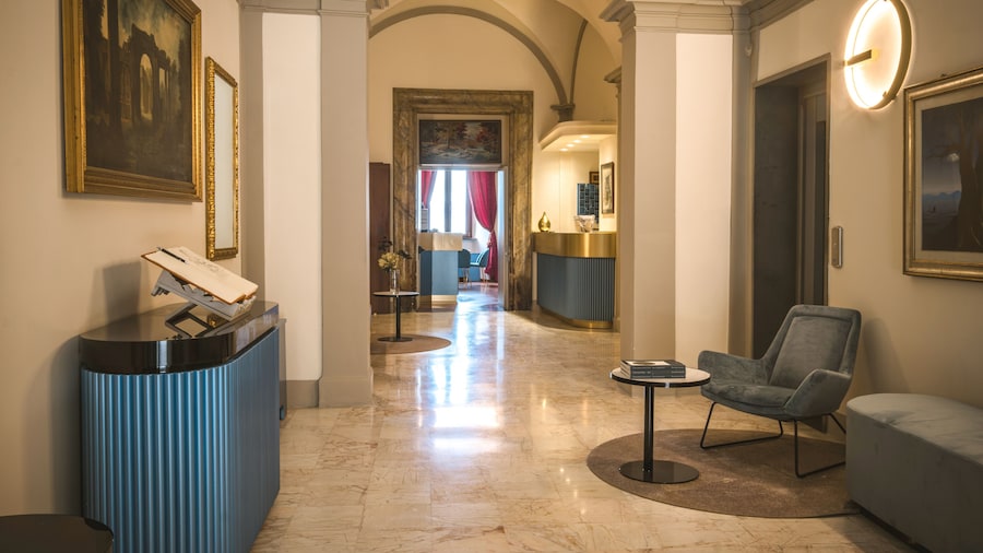 Hotel Bosone Palace