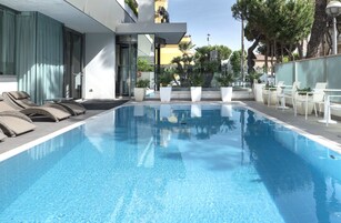 季節性室外泳池