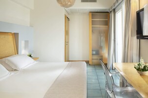 Minibar, una cassaforte in camera, una scrivania, insonorizzazione