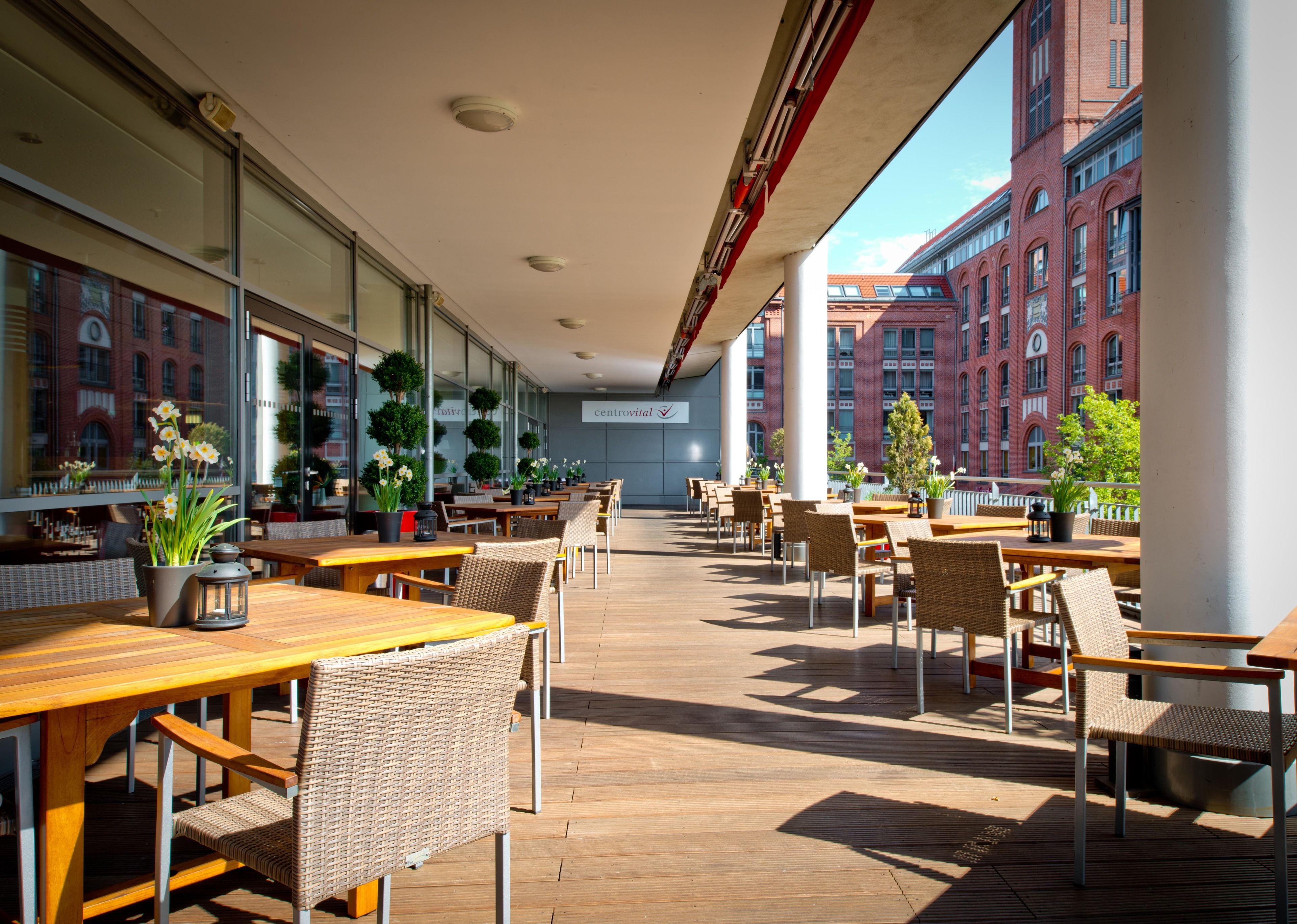 2 restaurants, breakfast, lunch, dinner served; Regional cuisine