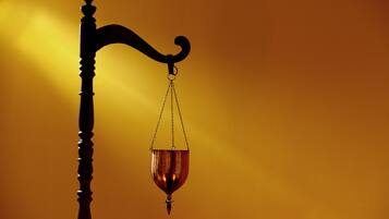 A balance scale with a chain.