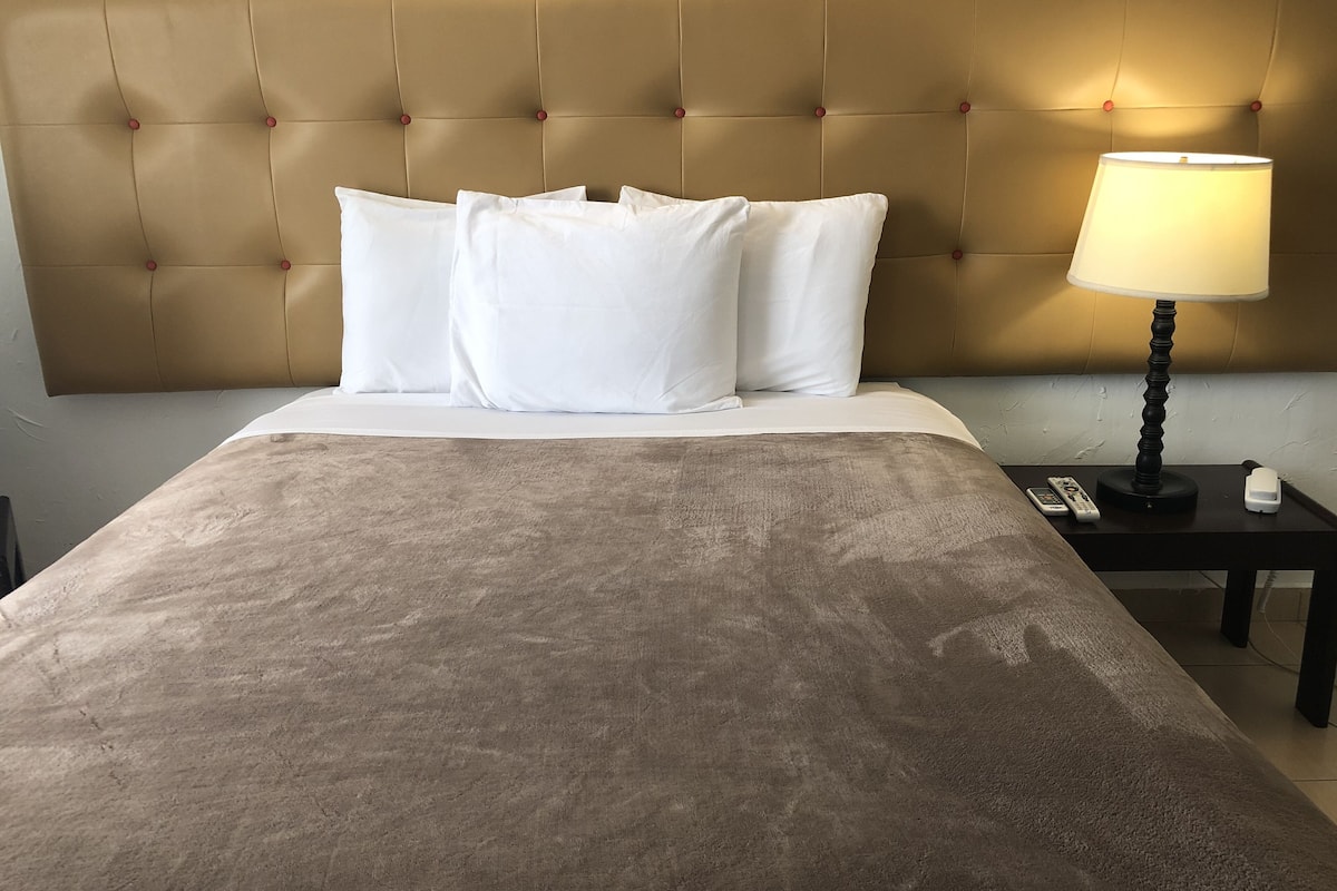 1 bedroom, blackout curtains, free wifi, bed sheets