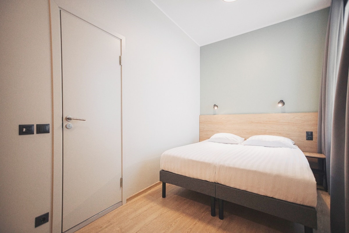 Small Double or Twin room | Minibar, desk, laptop workspace, blackout curtains