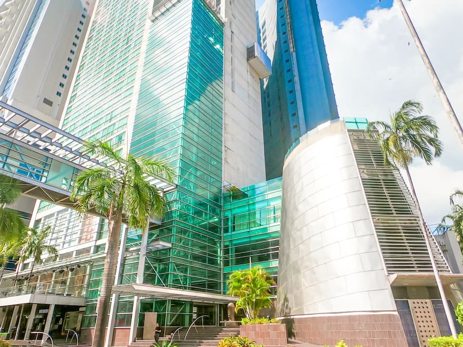 Fachada de la propiedad