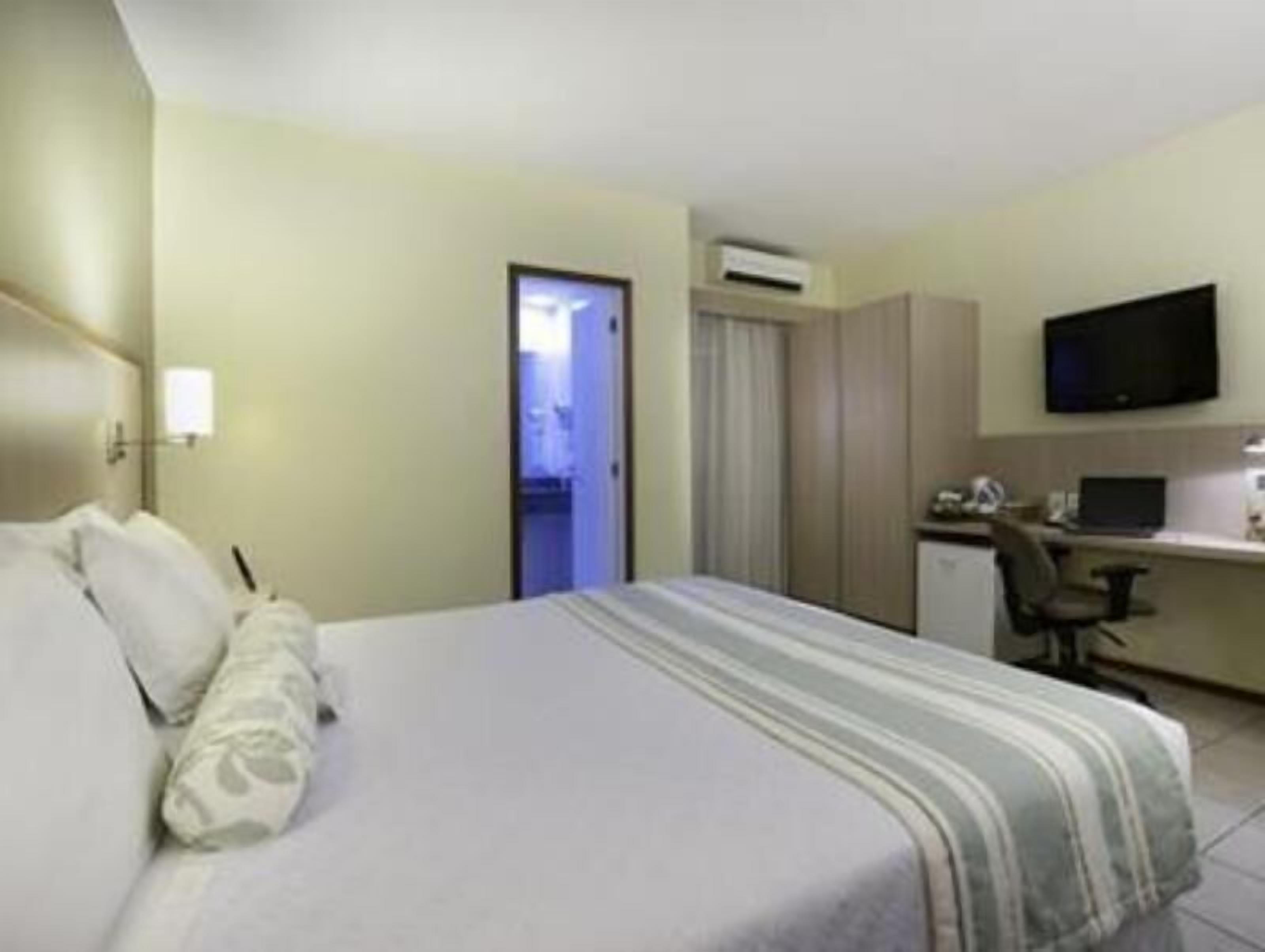 Minibar, in-room safe, desk, laptop workspace