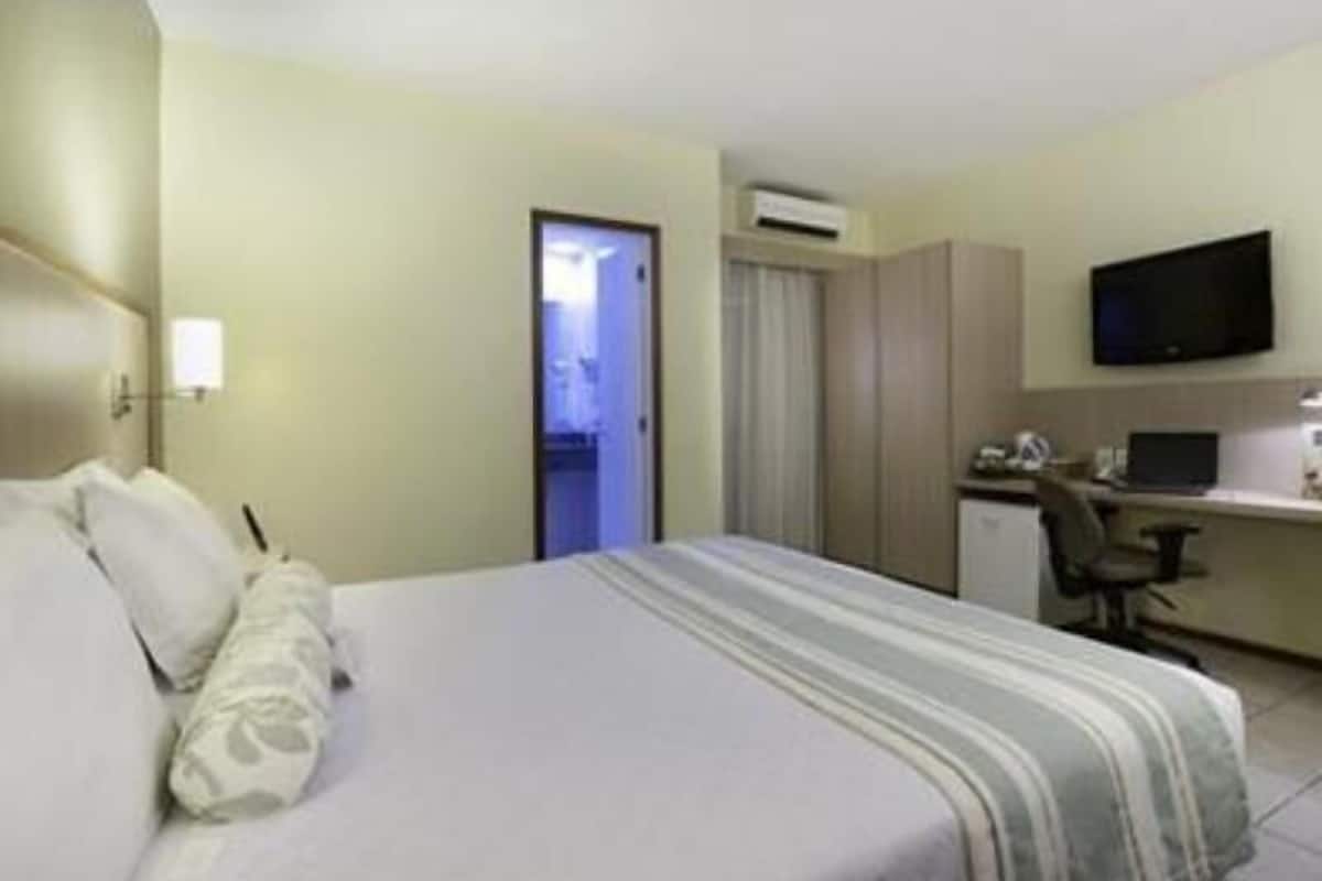 Minibar, in-room safe, desk, laptop workspace