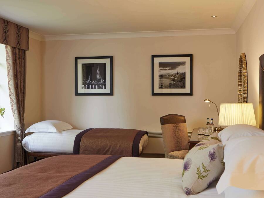 Egyptian cotton sheets, premium bedding, in-room safe, desk