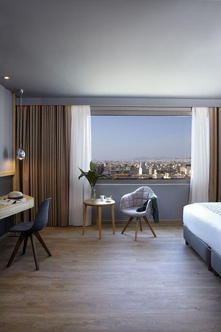 Wyndham Grand Athens - Image 18