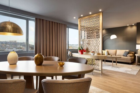 Wyndham Grand Athens - Image 53