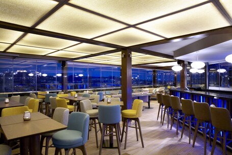 Wyndham Grand Athens - Image 27