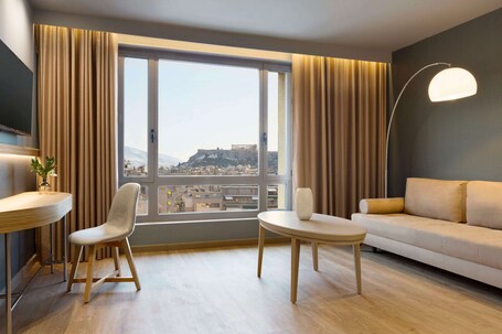 Wyndham Grand Athens - Image 5