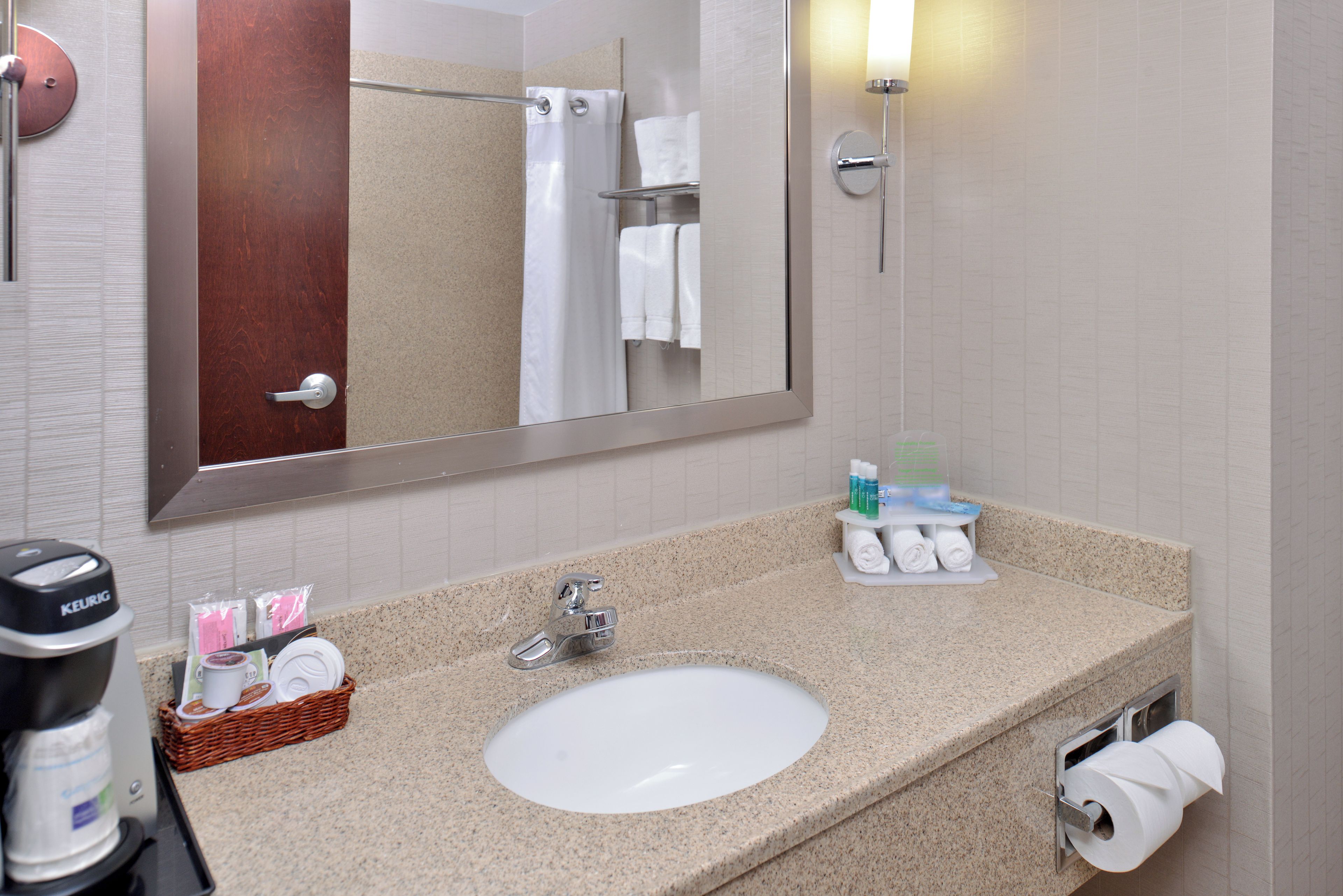 Photo - Holiday Inn Express  & Suites Lafayette