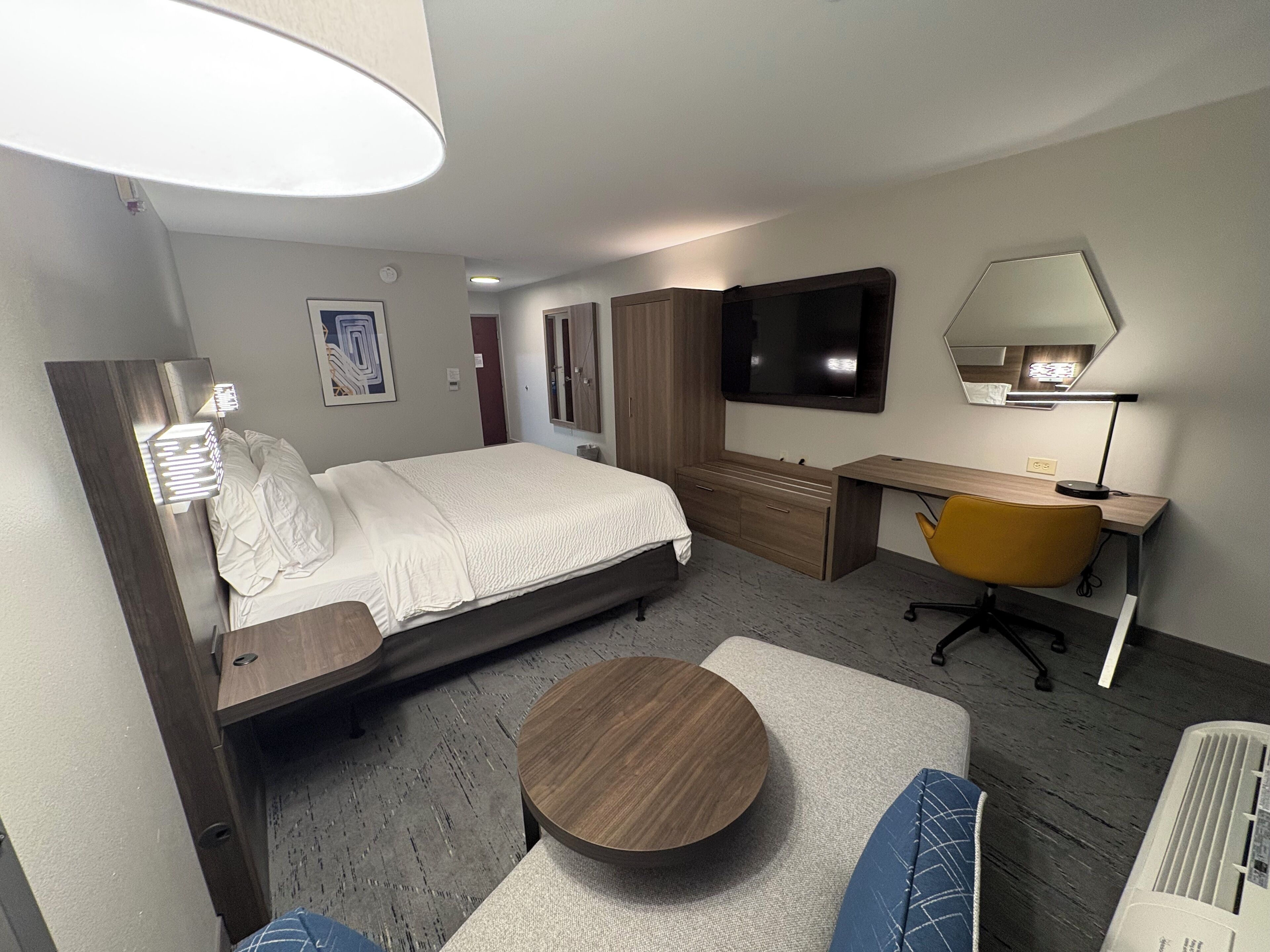 Flat-screen TV, pay movies