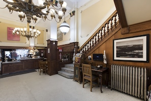 Sala de estar en el lobby