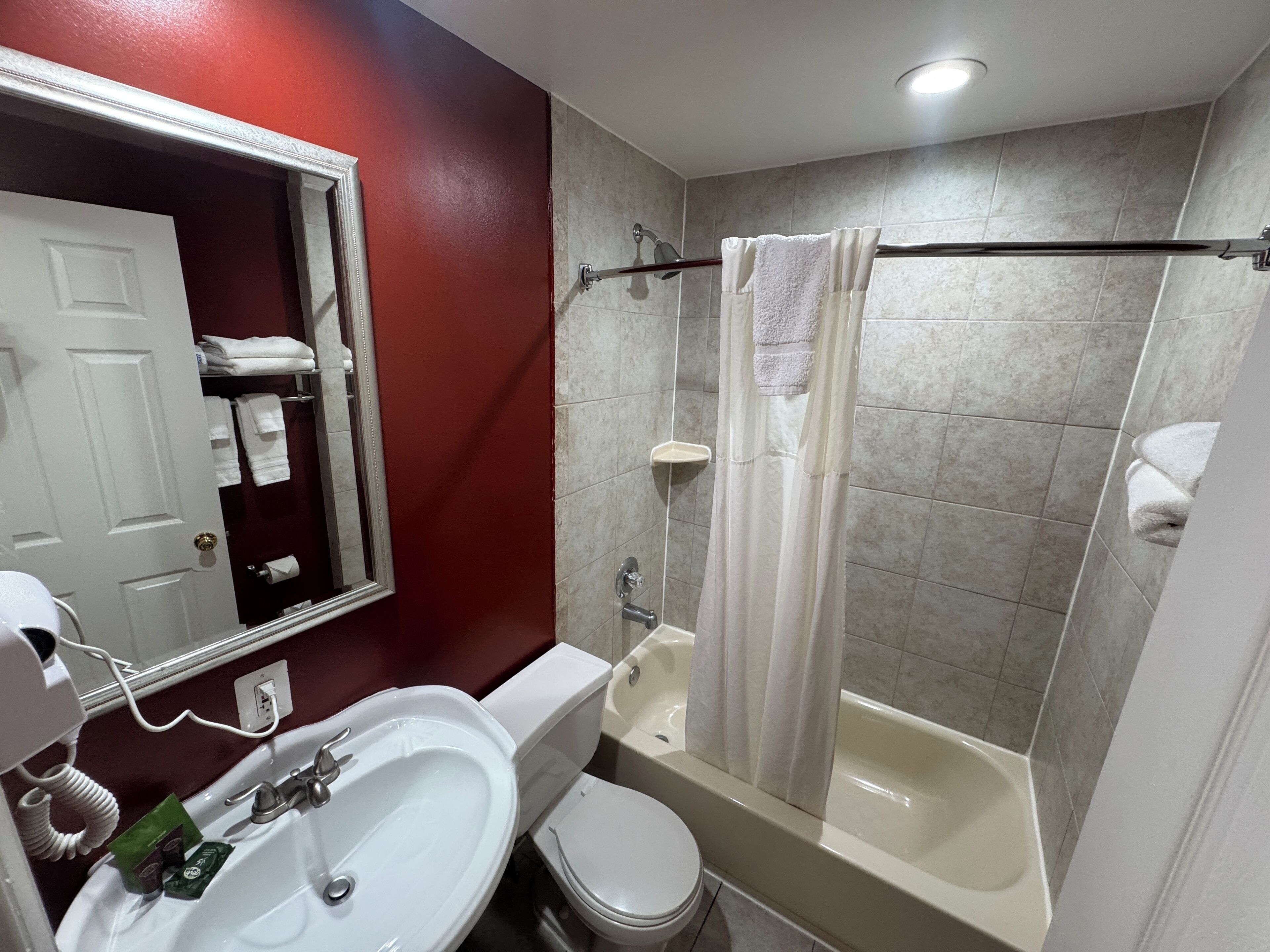 Photo - District Hotel