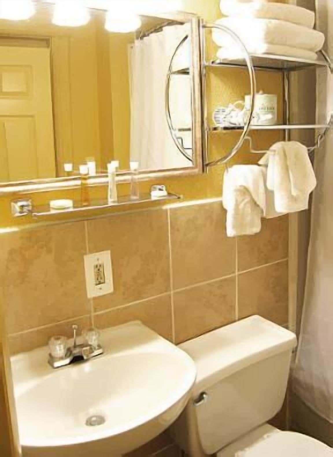 Photo - District Hotel