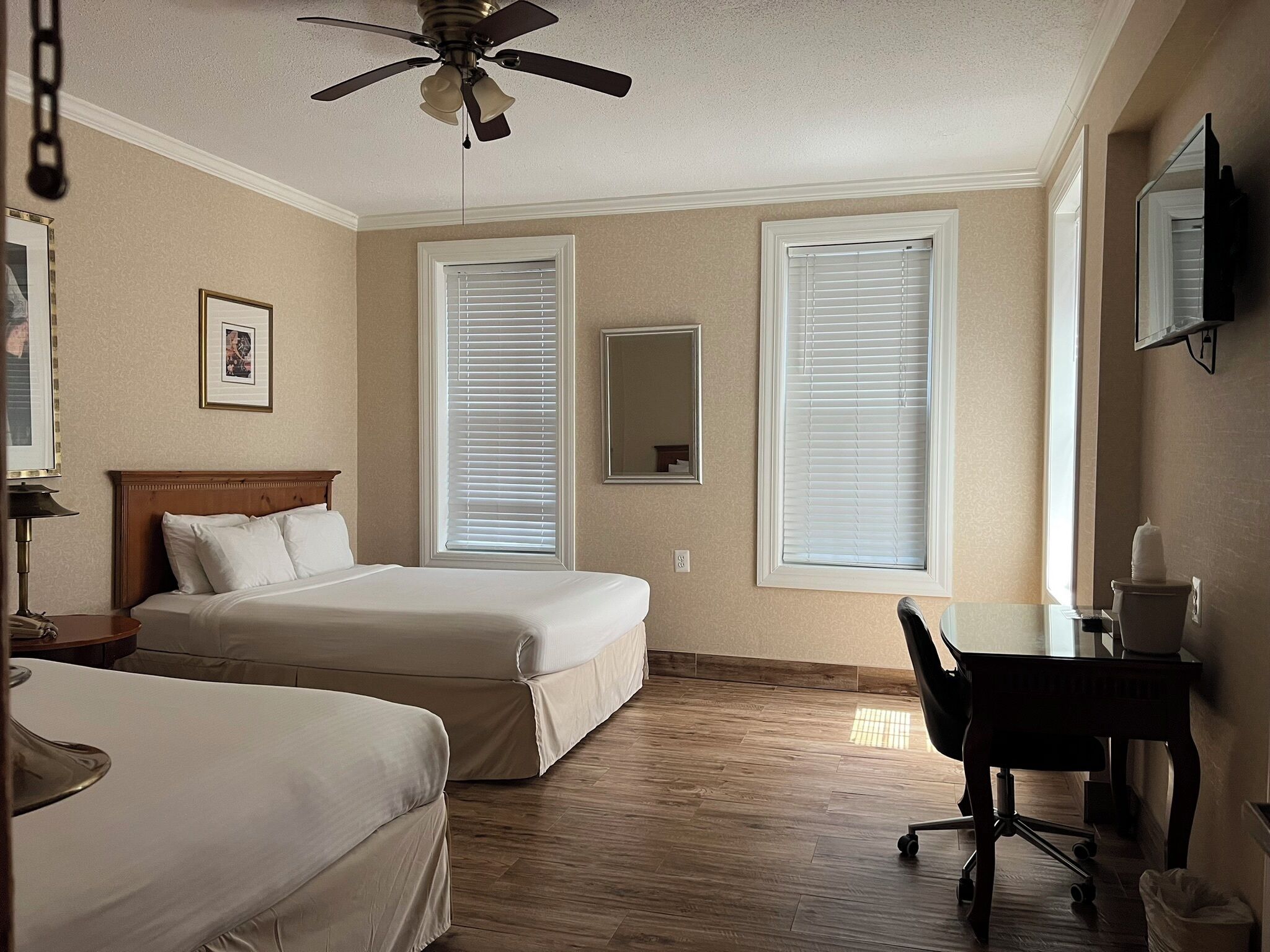 Iron/ironing board, free WiFi, bed sheets