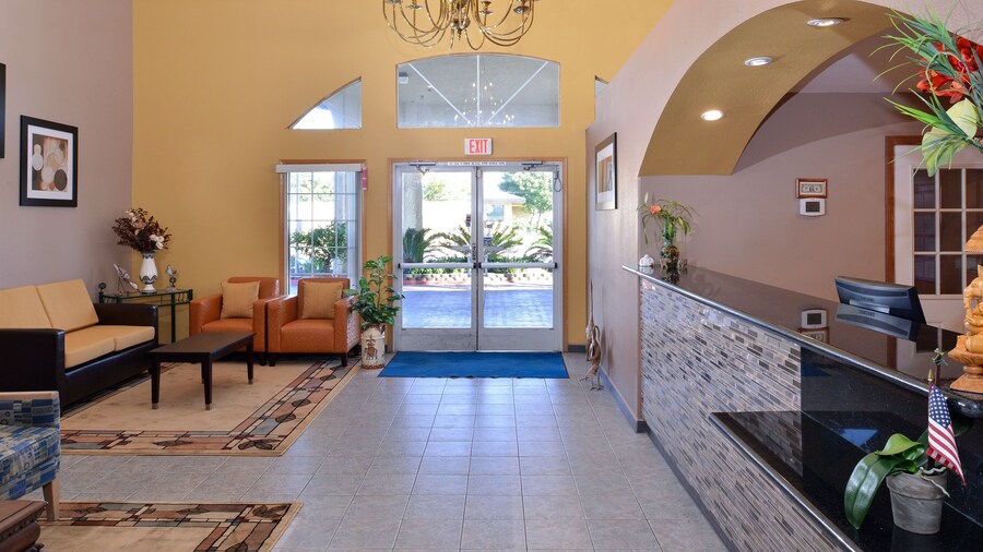 Americas Best Value Inn & Suites Madera