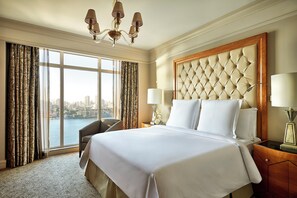 Diplomatic Suite King Bed - Four Seasons Hotel Cairo at Nile Plaza (Cairo)
