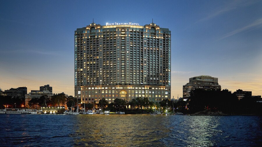 Four Seasons Hotel Cairo at Nile Plaza