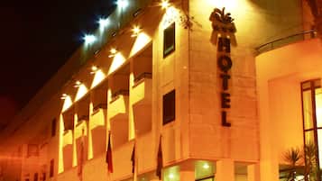 Façade de lâhĂ©bergement - soirĂ©e/nuit