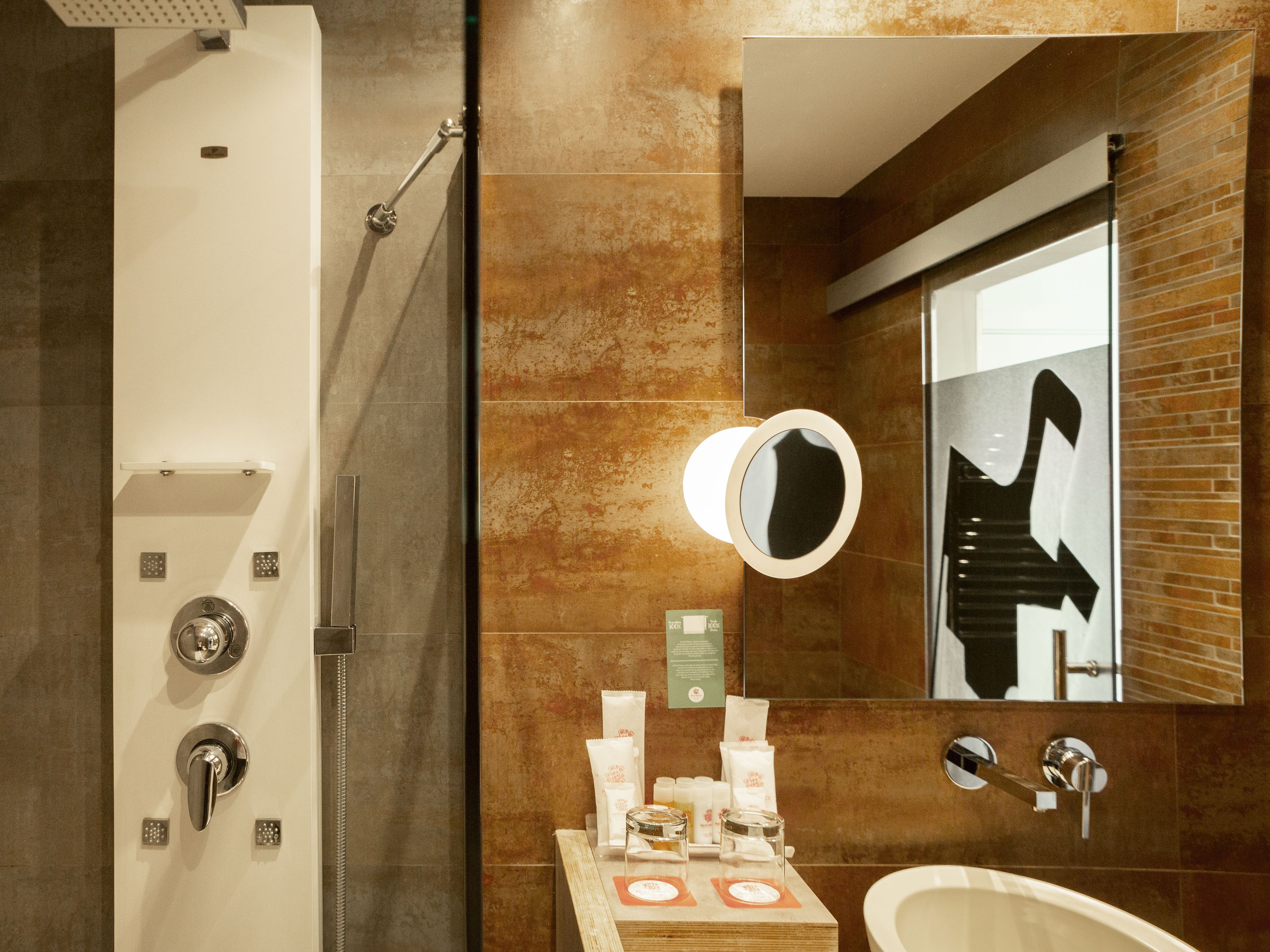 superior quadruple room, balcony, sea view | bathroom | shower, free toiletries, hair dryer, towels