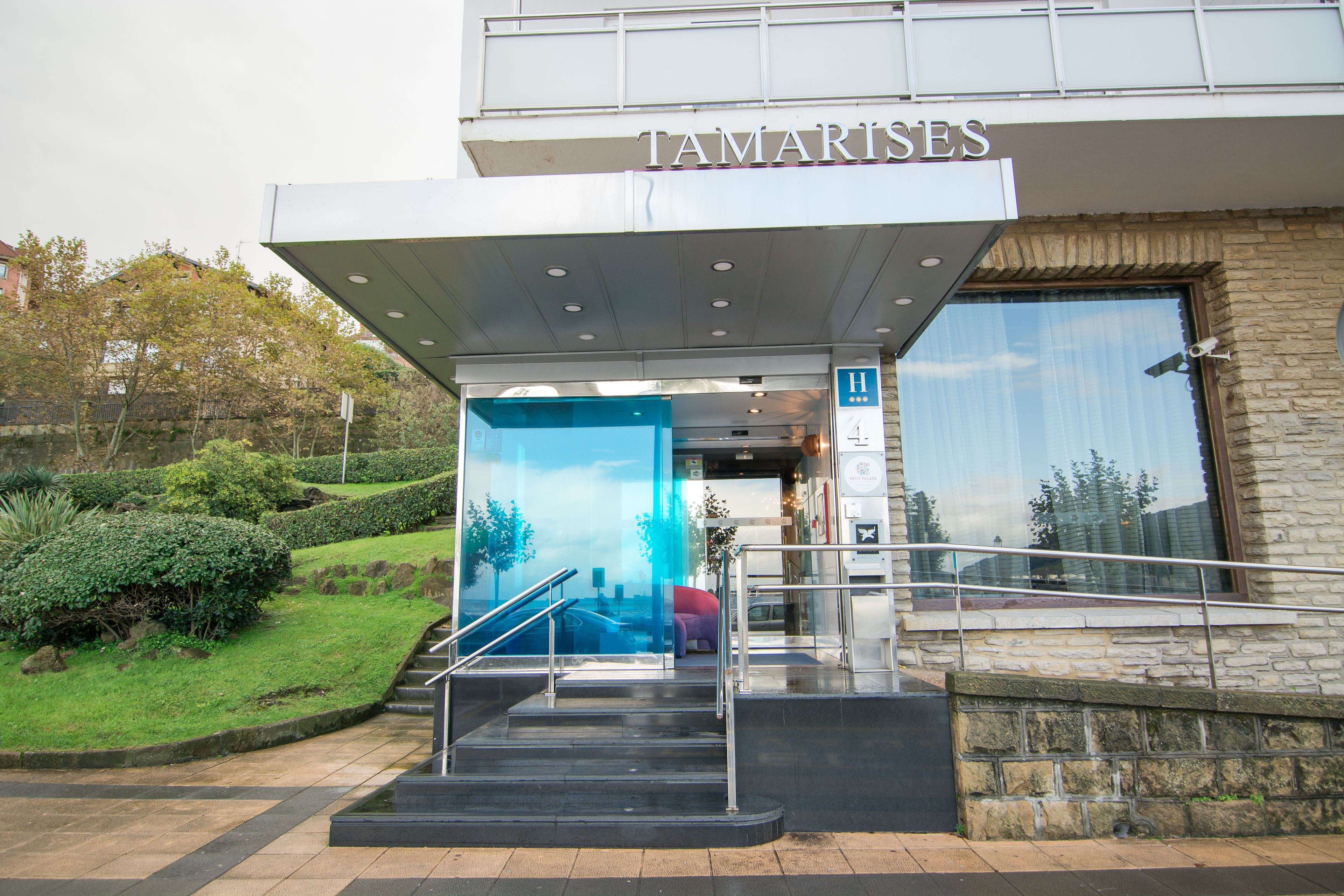 Bagian depan properti