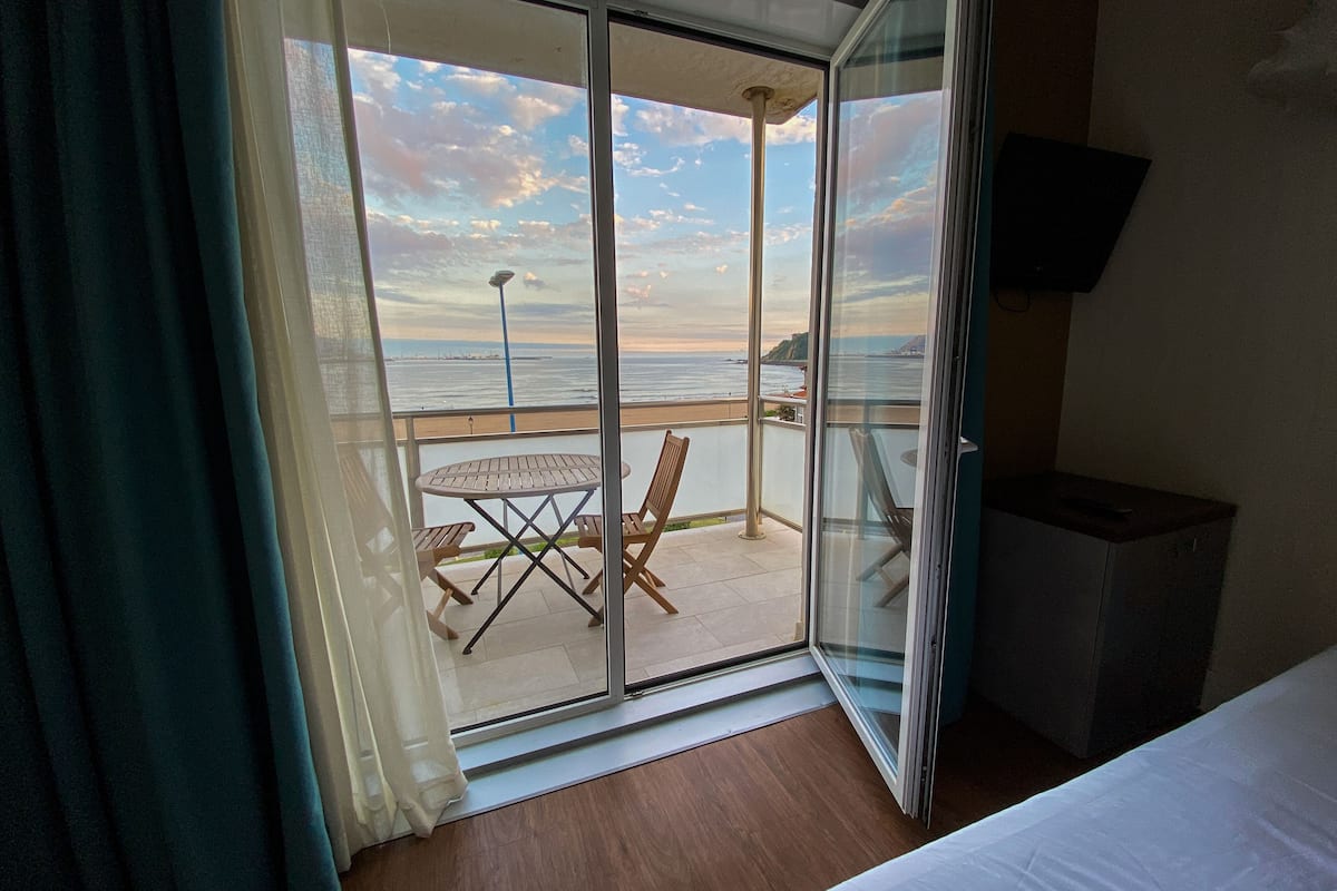 superior double room, balcony, sea view | balcony