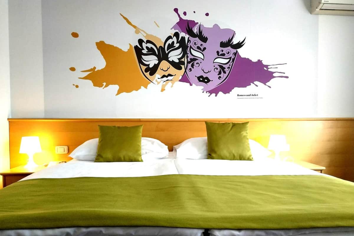 shared dormitory | in-room safe, desk, free wifi, bed sheets