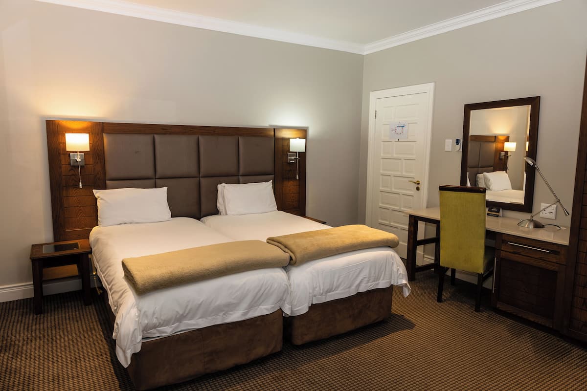 1 bedroom, premium bedding, down duvets, soundproofing