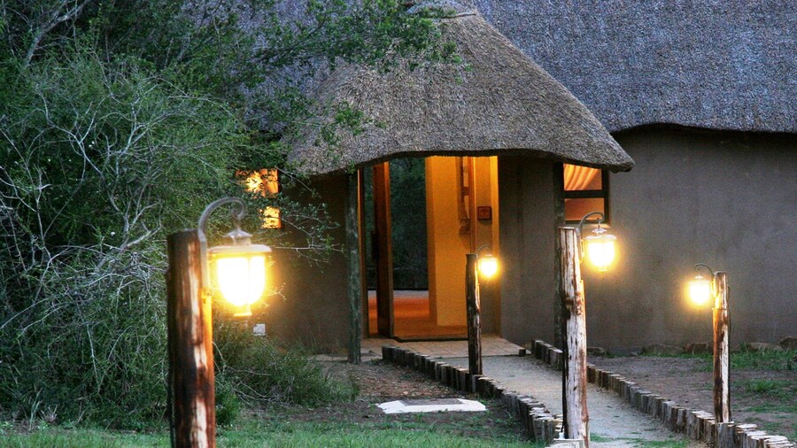 Premier Resort Mpongo Private Game Reserve