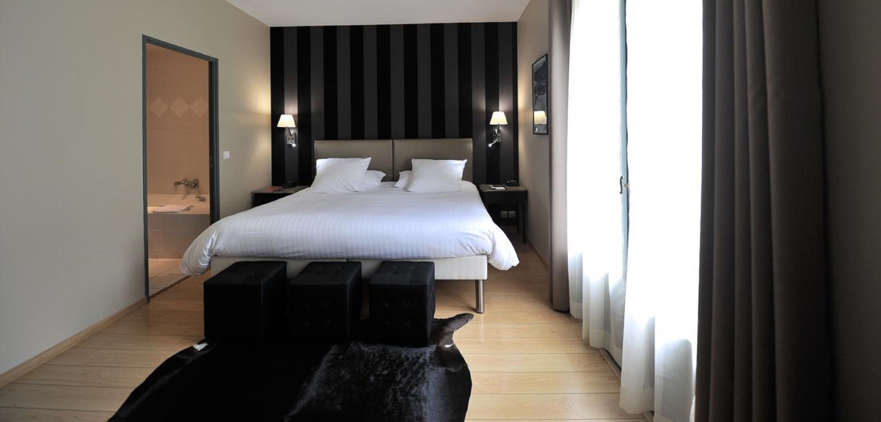 standard room, 1 single bed | premium bedding, minibar, in-room safe, desk