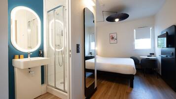 Standaard kamer, 1 tweepersoonsbed | 1 slaapkamer, luxe beddengoed, een bureau, een laptopwerkplek