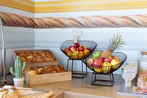 Frukostbuffé varje dag mot avgift