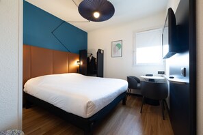 1 camera, biancheria da letto di alta qualità, una scrivania