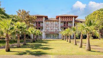 واجهة المنشأة