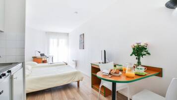 Ameublement personnalisé, bureau, chambres insonorisées