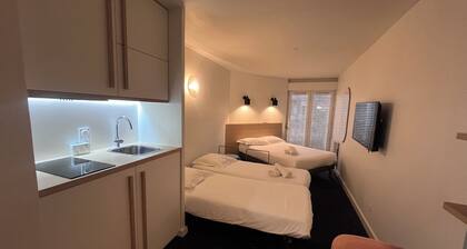 The Originals RĂ©sidence, AppartâHĂŽtel les LaurĂ©ades, Clermont-Ferrand