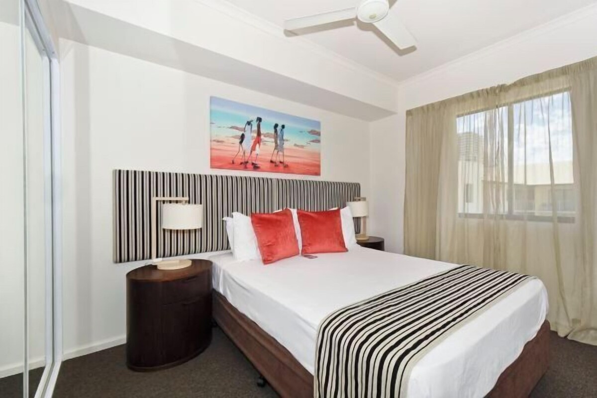 Blackout drapes, soundproofing, iron/ironing board, cribs (surcharge)