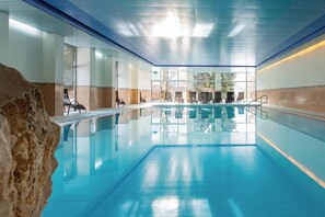 Kuntoallas / pitkä uima-allas