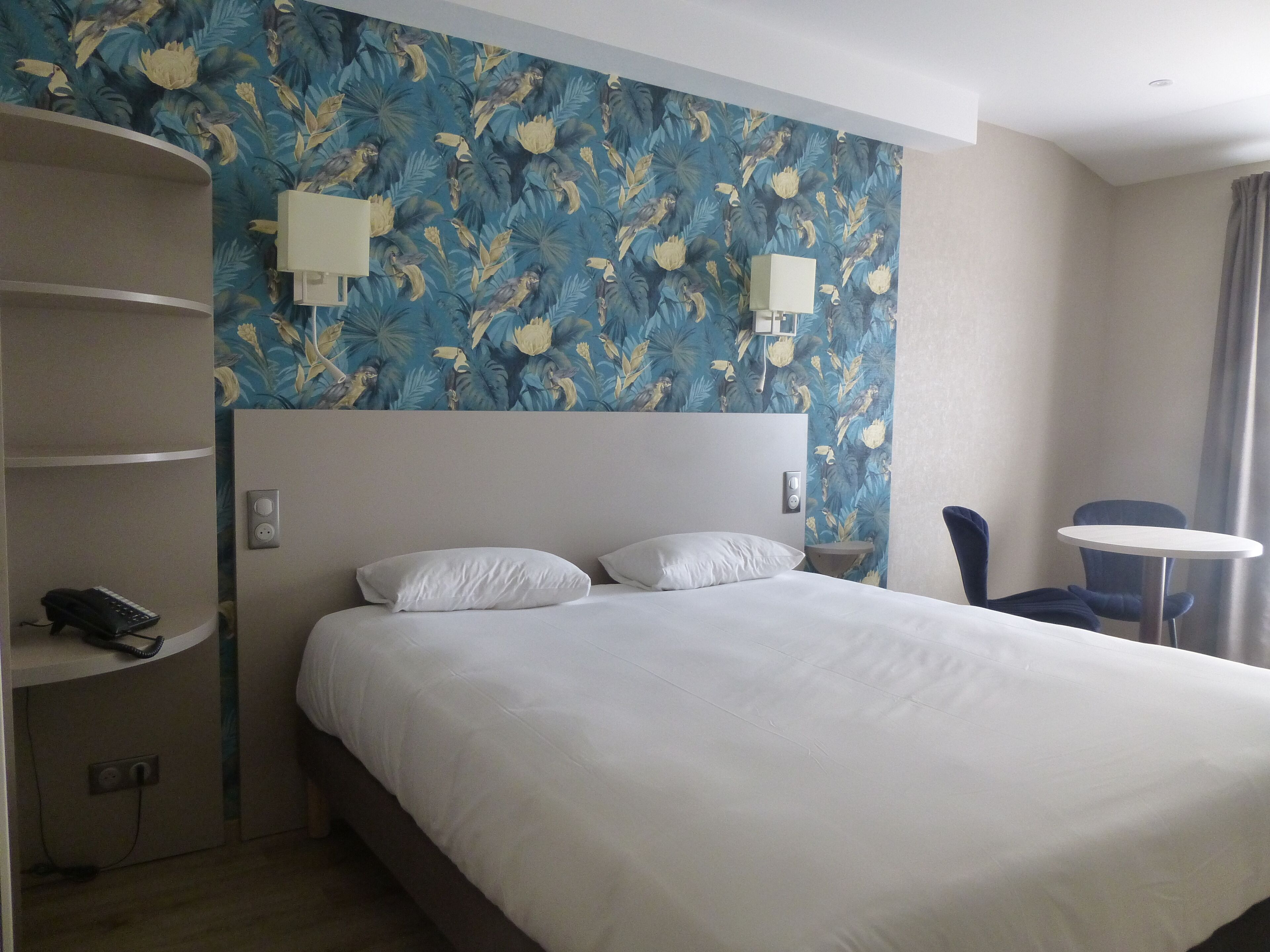 Chambre Double Terrasse | Individually decorated, desk, blackout drapes, free WiFi