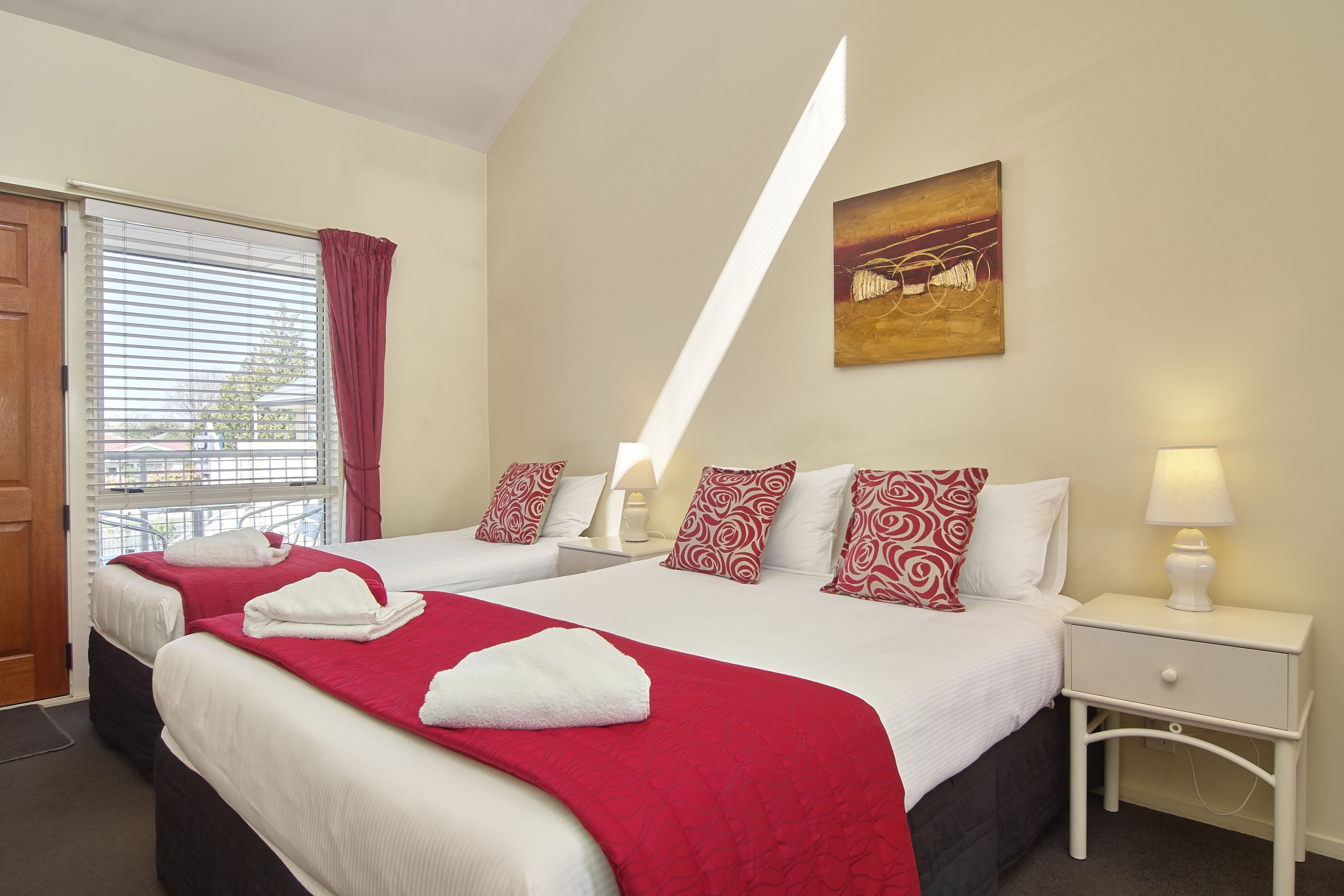 In-room safe, desk, soundproofing, iron/ironing board