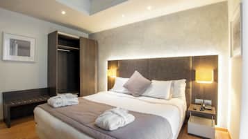 Suite | Daunenbettdecken, Zimmersafe, Schreibtisch