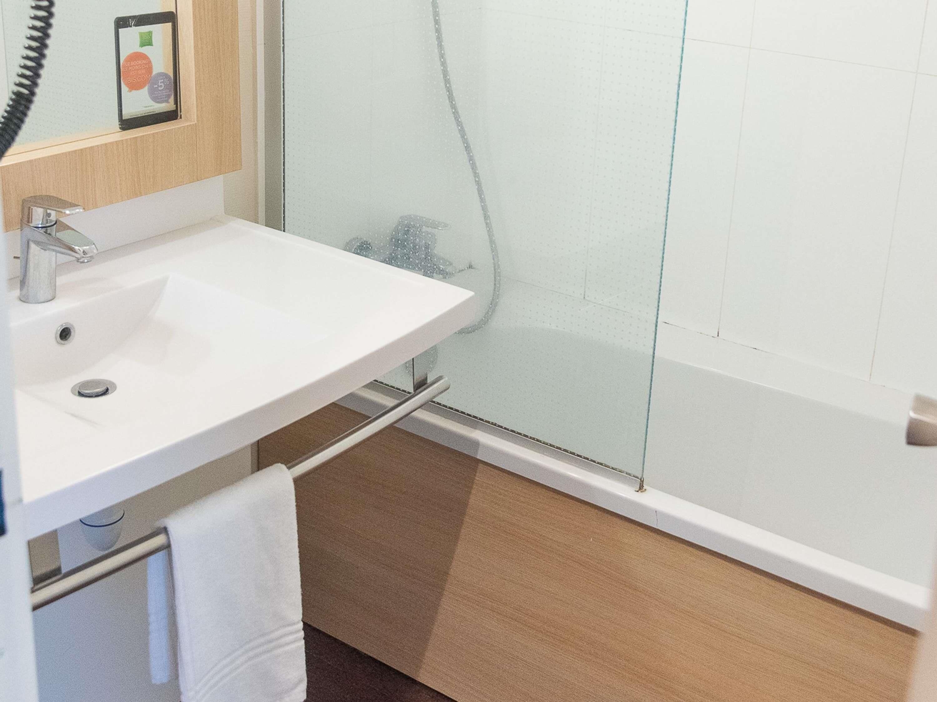 Desk, blackout drapes, soundproofing, free cribs/infant beds
