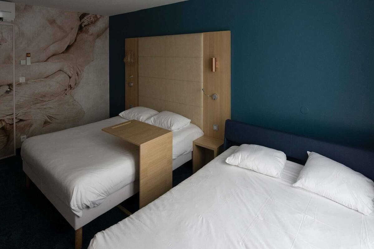 Family Room, 1 Double Bed with Sofa bed, City View (Fortress View)