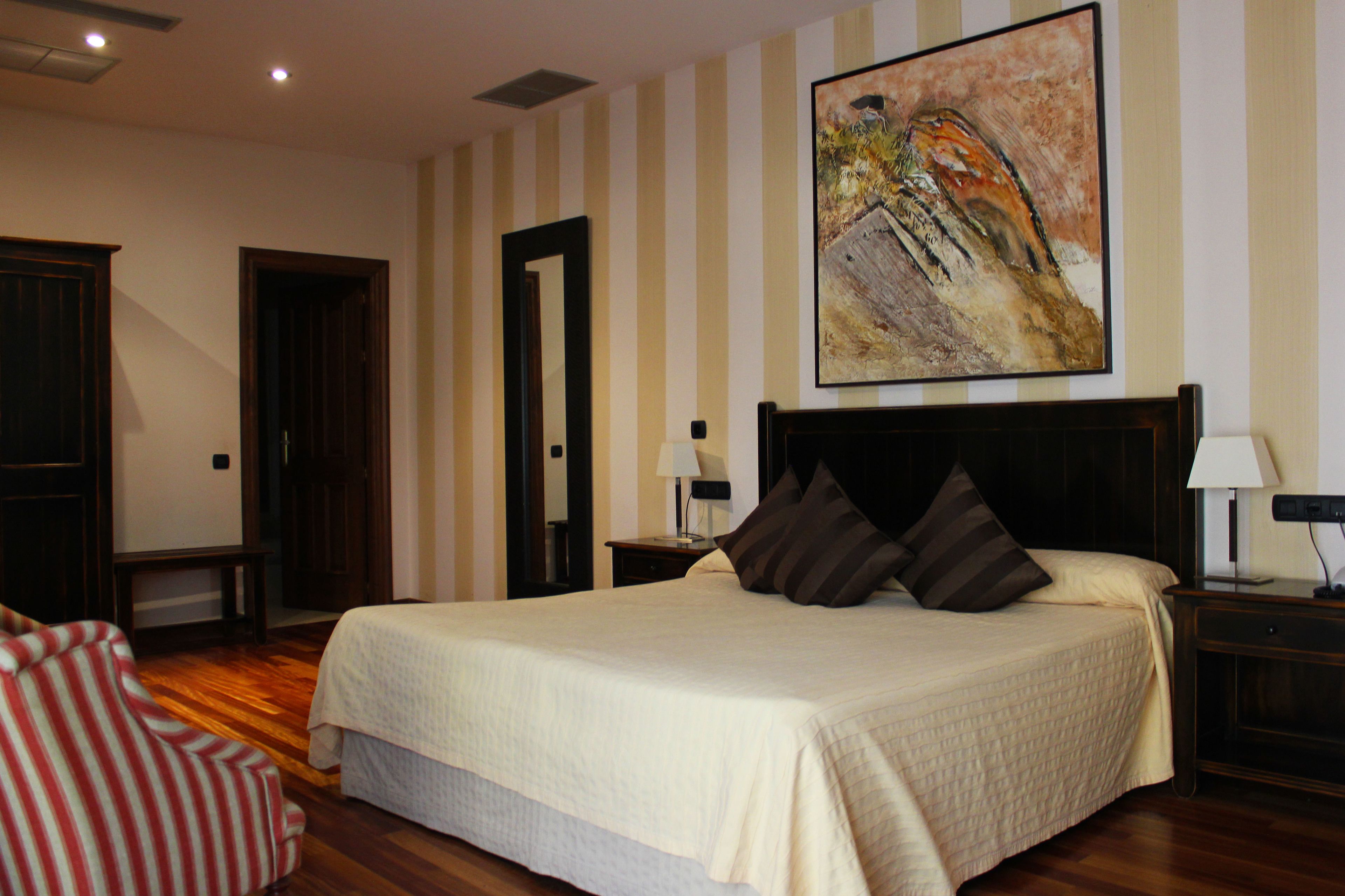 minibar, in-room safe, desk, blackout curtains