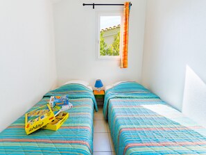 Maisonnette 6 Personne | Tabla de planchar con plancha 