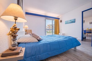 Blackout drapes, cribs/infant beds